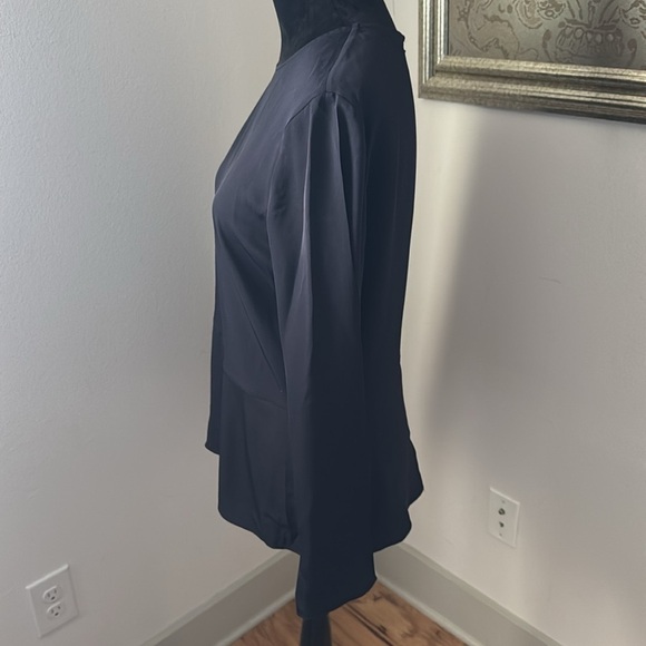 Theory ‘MALYDIE' 100% Silk Georgette Peplum Top / blouse 
Elegant Black Sz M - Picture 6 of 12